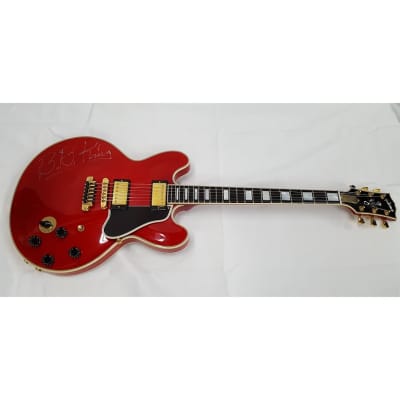 2007 Gibson Lucille B.B. King Cherry Red and Gold Hardware Guitar Signature LOA image 4