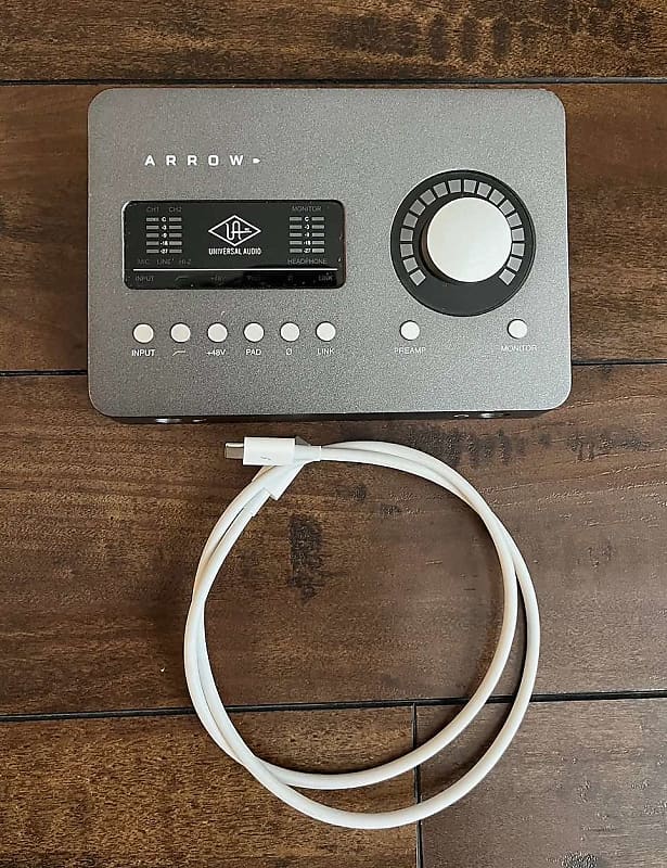 Universal Audio Arrow 2x4 Thunderbolt 3 Interface with Solo DSP
