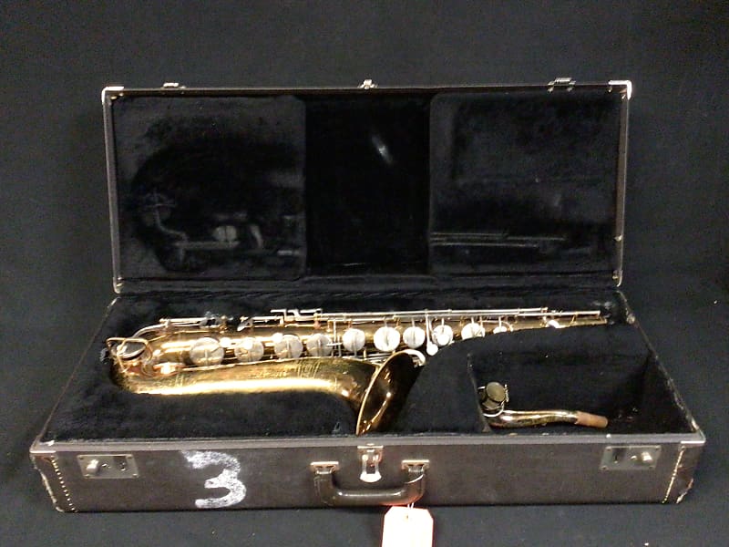 Selmer Bundy Bb Tenor Saxophone Reverb
