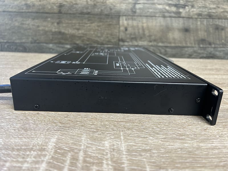 Monster Power PRO 2500 PowerCenter Clean Power Surge Reverb