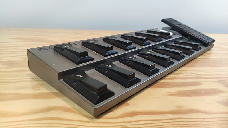 Roland FC-200 Midi Foot Controller (Warranty) | Reverb