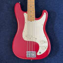 Fender Bullet Bass Deluxe (B-34) 1981 - 1983 - Red