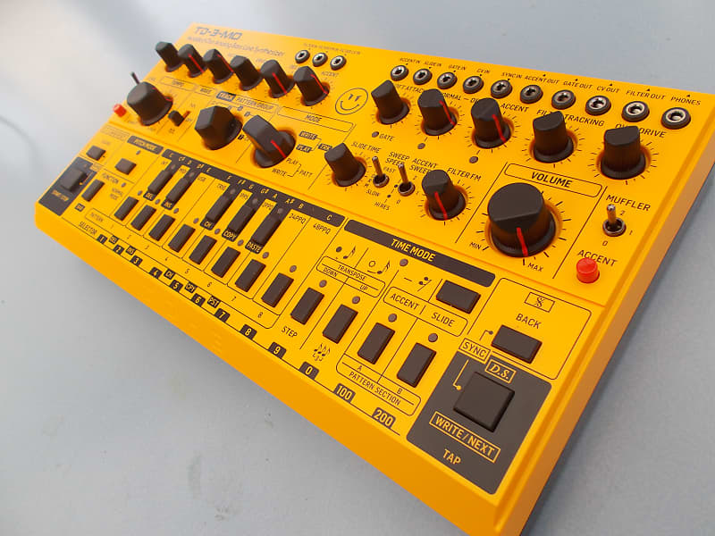 Behringer TD 3MO 2022 Yellow near mint Reverb