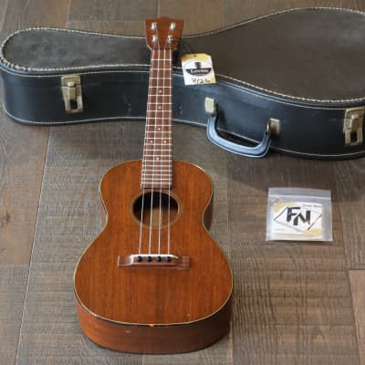 Martin Style 1 Baritone Ukulele w/ Case – Used - Natural