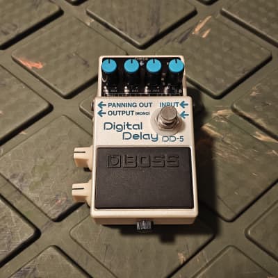 Boss DD-5 - Pedal on ModularGrid