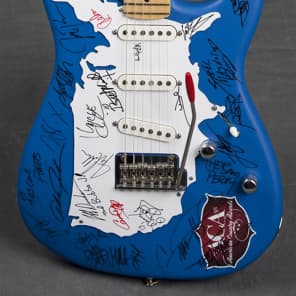 Fender Stratocaster - Signed by Toby Keith, Carrie Underwood, Blake Shelton & 20+ More Country Music Stars image 1