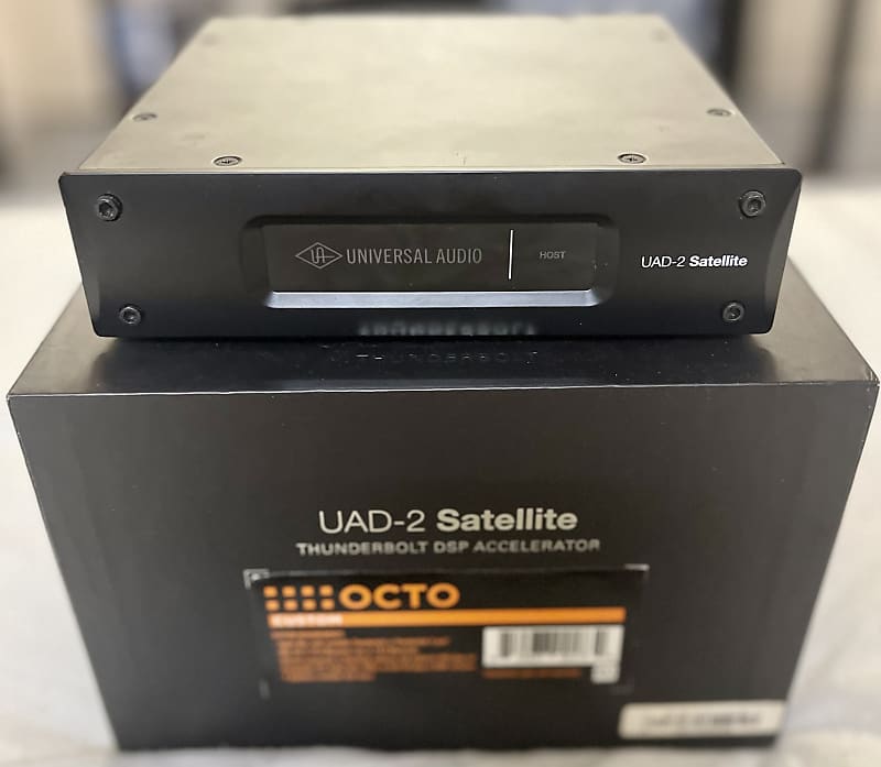 Universal Audio UAD-2 Satellite OCTO Core Thunderbolt 2 - 2019 - 2020 -  Black