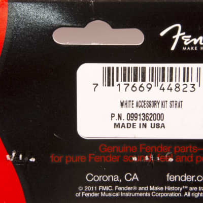Genuine Fender White Vintage Style Accessory Kit for Strat 099-1362-000 NEW image 2