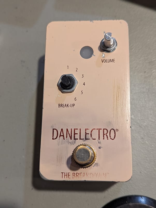 Danelectro The Breakdown