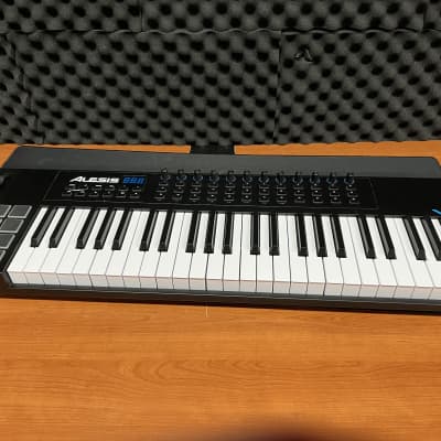 Alesis VI49 USB MIDI Keyboard / Pad Controller 2010s - Black