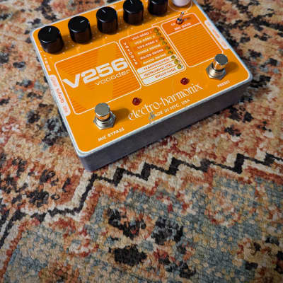 Electro-Harmonix V256 Vocoder Pedal