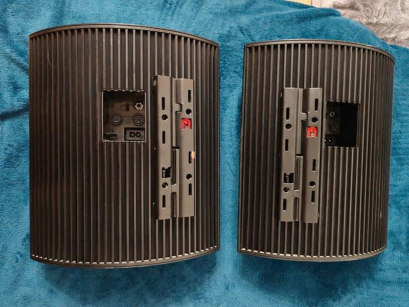 Bang &amp; Olufsen BeoLab 4000 Active Stereo Speakers Silver  			