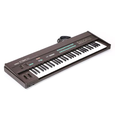 1983 Yamaha DX9 Programmable Digital FM Synthesizer Keyboard Vintage Synth image 2