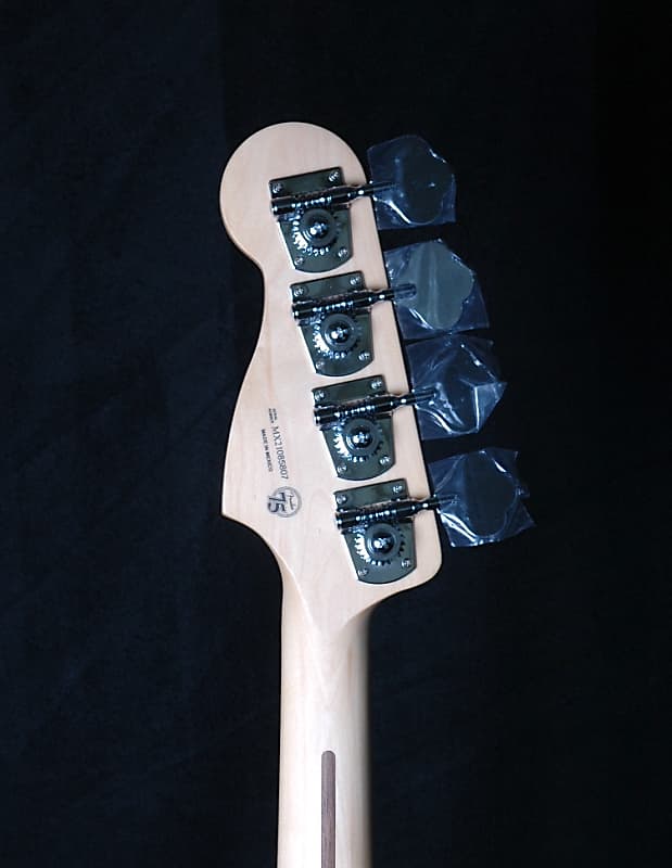 ベース Fender PLAYER P-BASS MN BCR Amazon.com: Fender Player Precision Bass, 3-Color Sunburst