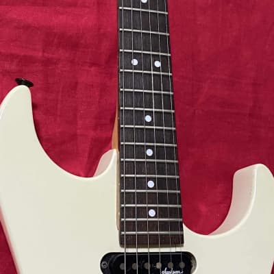 ギター Charvel by Jackson DK-065 SSH 1990 Charvel by Jackson DK-065-SSH Model 3 Superstrat Shell