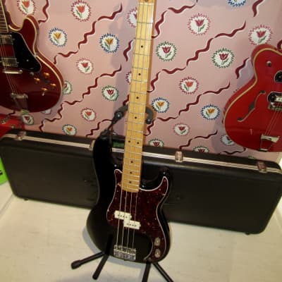 Fender Precision Bass 1983 - Black image 2