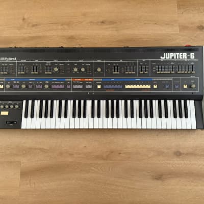 Roland Jupiter 6 61-Key Synthesizer 1983 - 1985 - Black