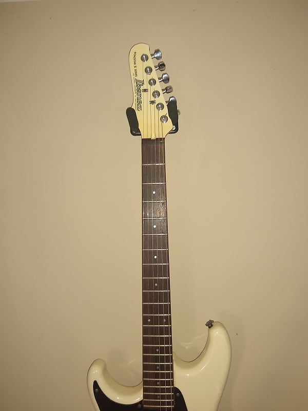 86年 日本製　アイバニーズ　ROAD STAR Ⅱ 1986 Ibanez Roadstar ii Series. - YouTube