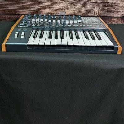 Arturia Mini Brute 2 Synthesizer (Cherry Hill, NJ) (TOP PICK)