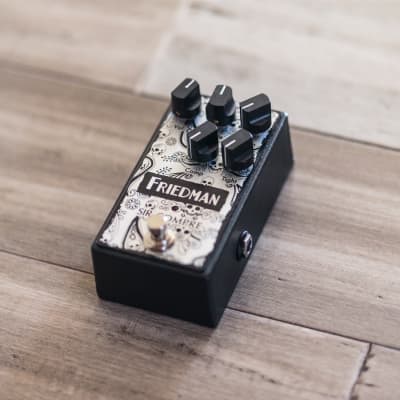 Friedman Sir-Compre LTD Optical Compressor with Overdrive Artisan Edition 2010s - White Graphic image 8