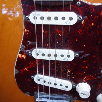 Fender STRATOCASTER DELUXE 2010 - Amber image 6