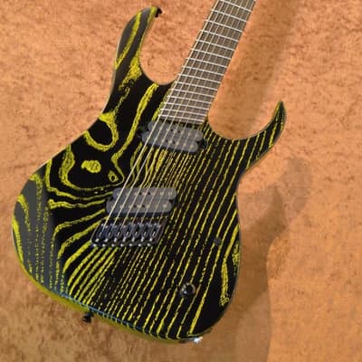 Strictly 7 Guitars Cobra K7 HT B Fannd Fret Black with Yellow Grain Fill[GSB019] image 2
