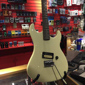 Kramer Baretta Special Electric Guitar - Vintage White | Reverb