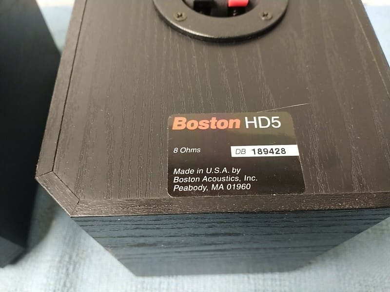 Boston Acoustics HD5 Bookshelf Speakers Pair Black 8 Ohms