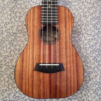Kanile'a Custom Concert Ukulele image 2