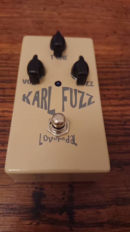 超貴重！lovepedal KARL FUZZ Love Pedal Karl Fuzz - YouTube