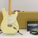 1997 Fender Artist Series Eric Clapton Stratocaster Guitar Vintage White w/OHSC