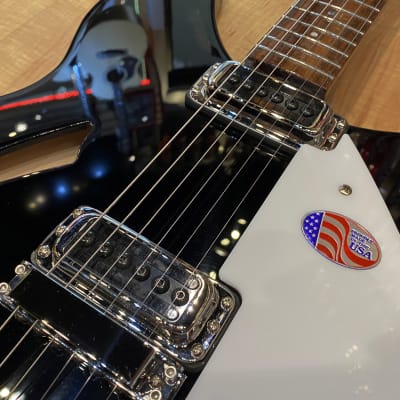 Rickenbacker 330 2023 6-String Electric Guitar JetGlo | Reverb
