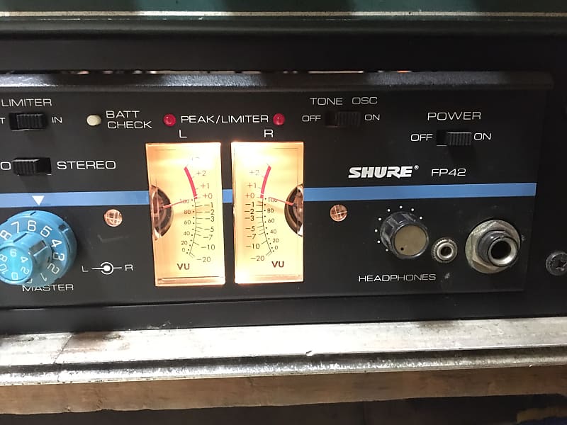 Shure FP42 4 channel mixer w/ rack ears - preamp/stereo