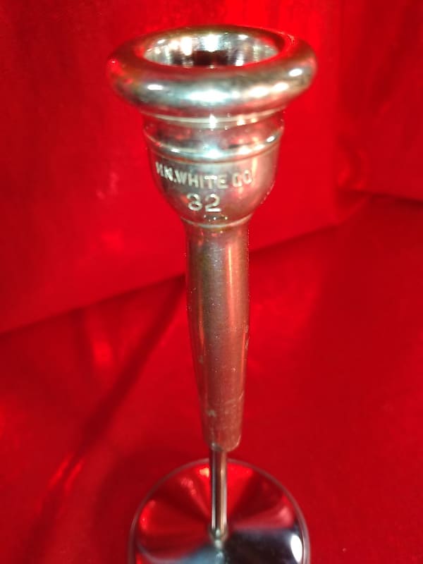 H.N. WHITE CO. 32 EQUA・TRU トランペット用マウスピース H.N. WHITE CO. 32 EQUA・TRU トランペット用マウスピース