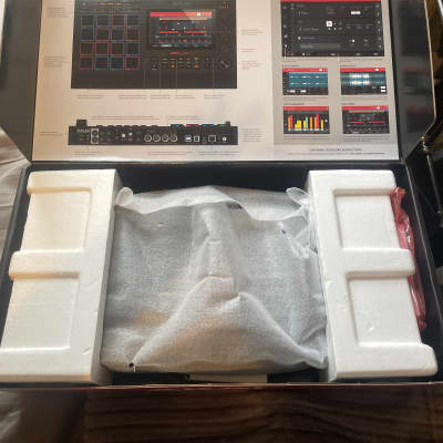 Akai MPC Live II Standalone Sampler / Sequencer 2020 - Present - Black image 8