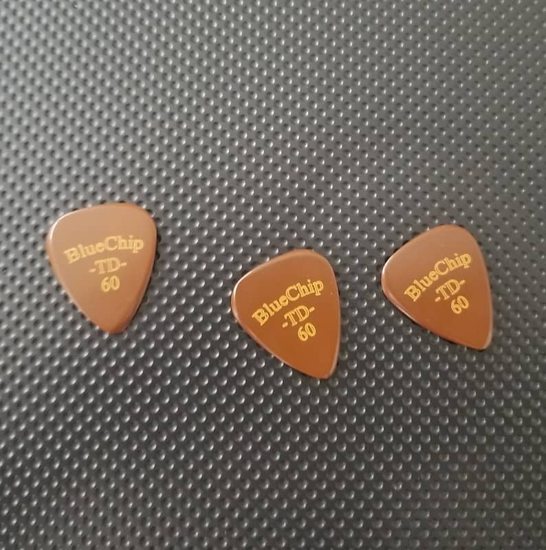 Blue chip outlet plectrum