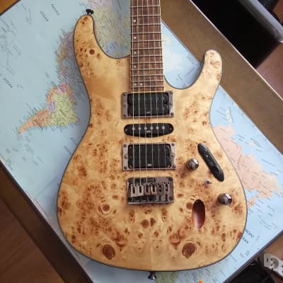 Ibanez s771pb top