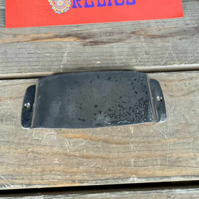 Real Life Relics Aged Chrome Jazz J Bass® Pickup Cover.   [M9]
