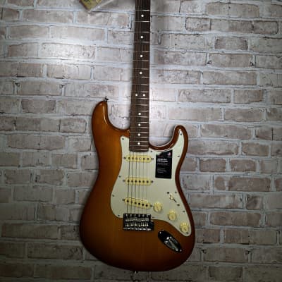 Fender American Performer Stratocaster Electric Guitar - Honeyburst (Philadelphia, PA) image 2