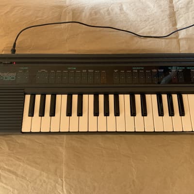 Yamaha  PSS-130 PortaSound  1908s Electronic Keyboard Synth VGC in Box w Org. Power Supply