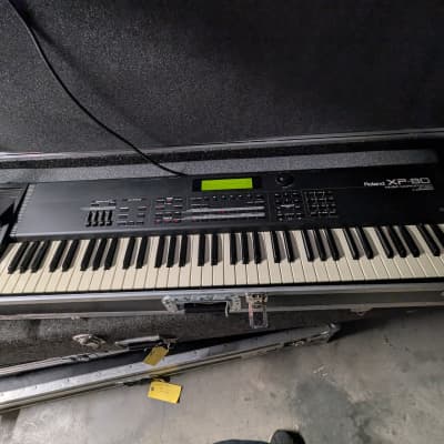 Roland XP-80 76-Key 64-Voice Music Workstation Keyboard 1999 - 2004 - Black