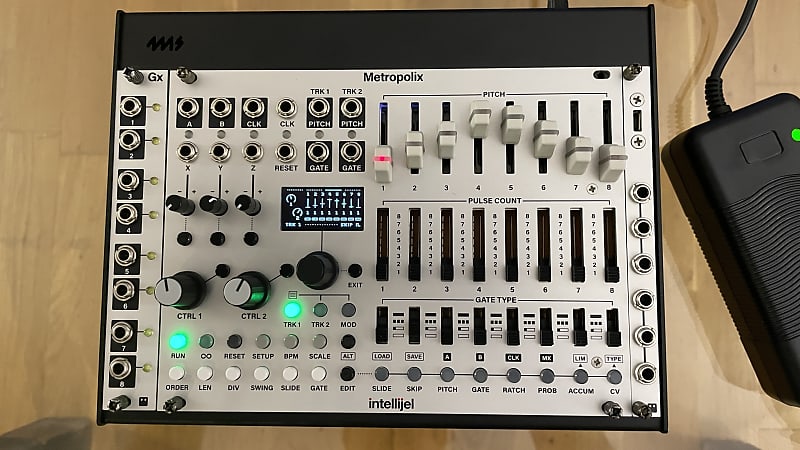 Intellijel || Metropolix モジュラーシンセサイザー