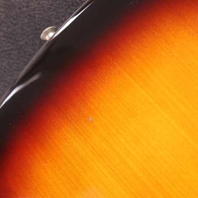 Fender MIJ '60s Jazz Bass 3-Tone Sunburst Used image 8
