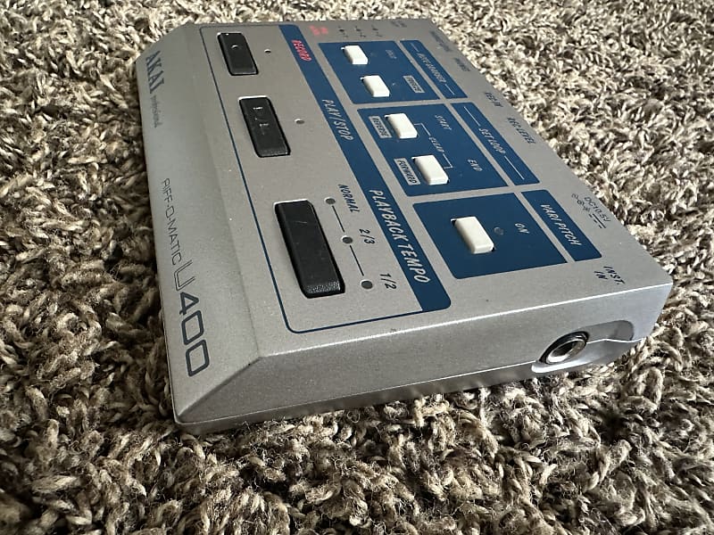 ギター AKAI Professional U-400 RIFF-O-MATIC AKAI Professional U400 Riff-O-Matic Phrase Sampler Looper