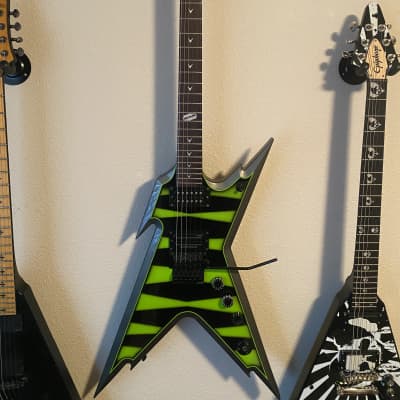 Dean Razorback DB Bumblebee Firefly Graphic | Reverb