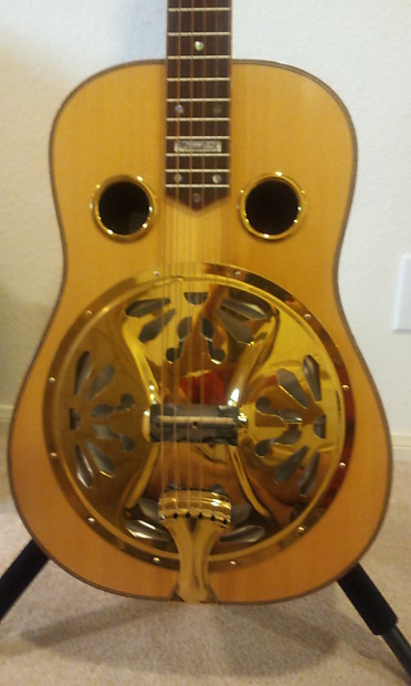 Meredith top resonator guitars