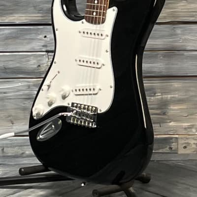 Stagg Left Handed S300 Strat Style Electric Guitar- Black image 3