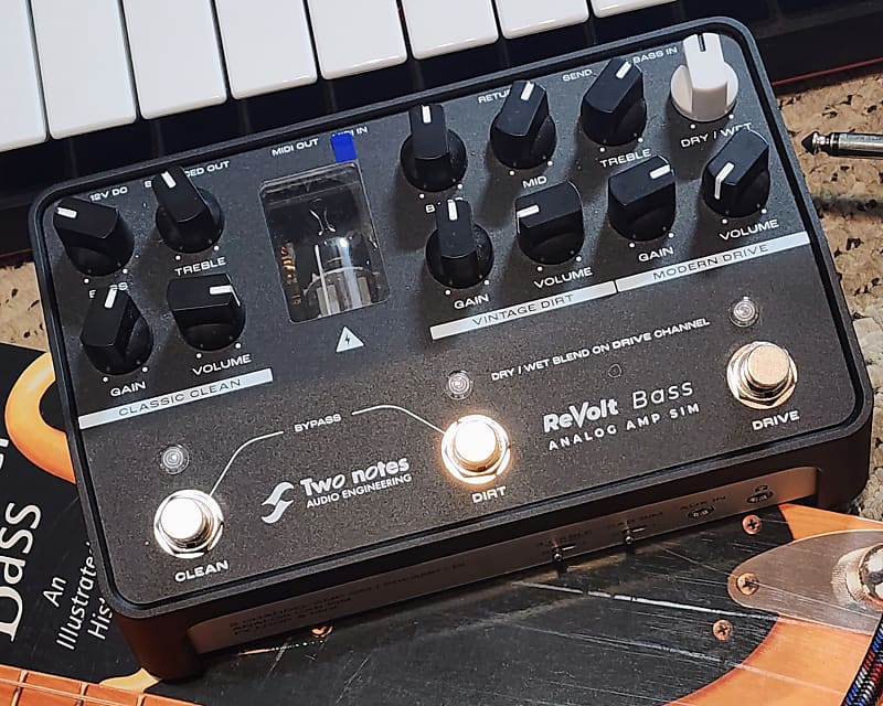 Two Notes ReVolt Bass