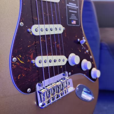 Fender American Professional II Stratocaster® - Firemist Gold, Rosewood Neck image 3