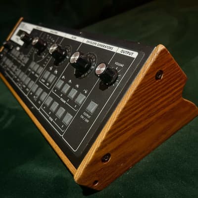Moog Slim Phatty Analog Synthesizer (Official Wood Panels)